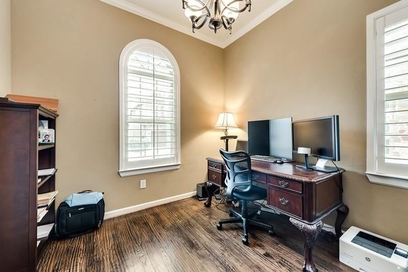 2021 Garden Park Ct - Photo 4 of 28