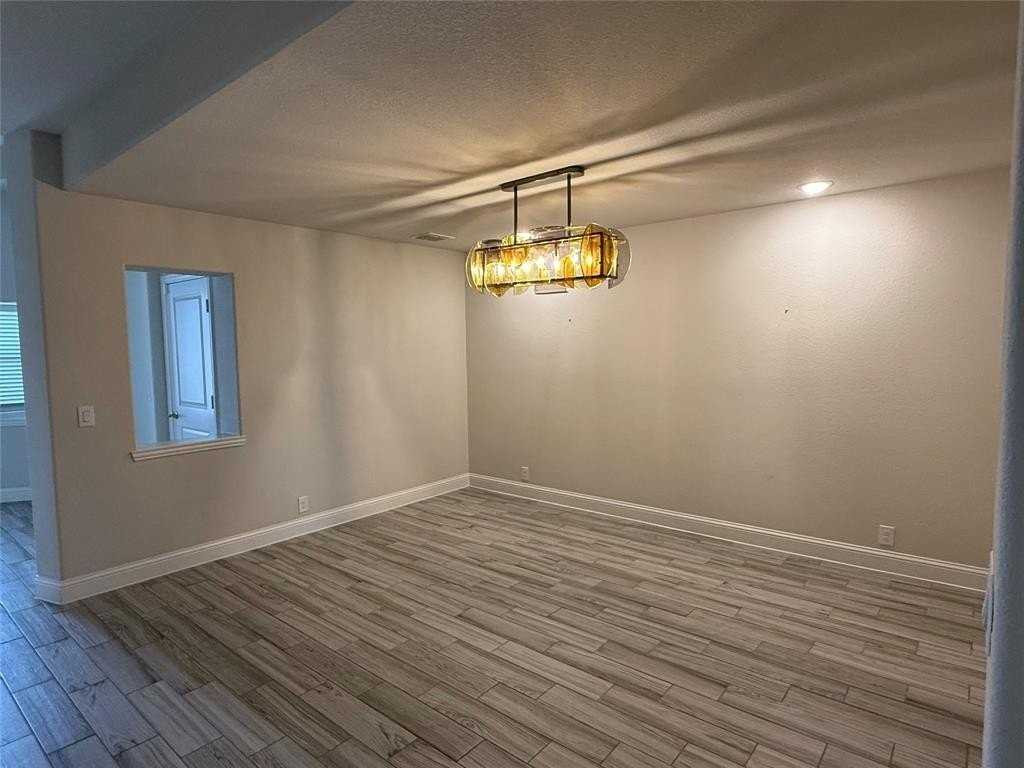 2700 Richard St - Photo 7 of 24