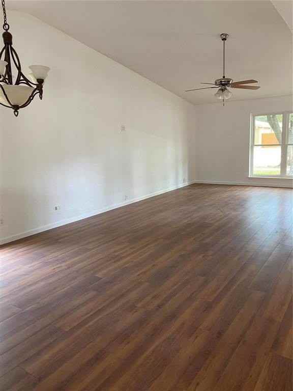 854 Timberdale St - Photo 5 of 26