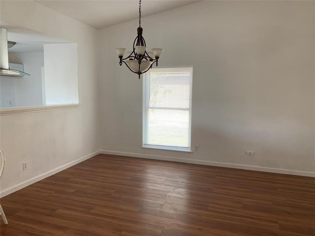 854 Timberdale St - Photo 6 of 26