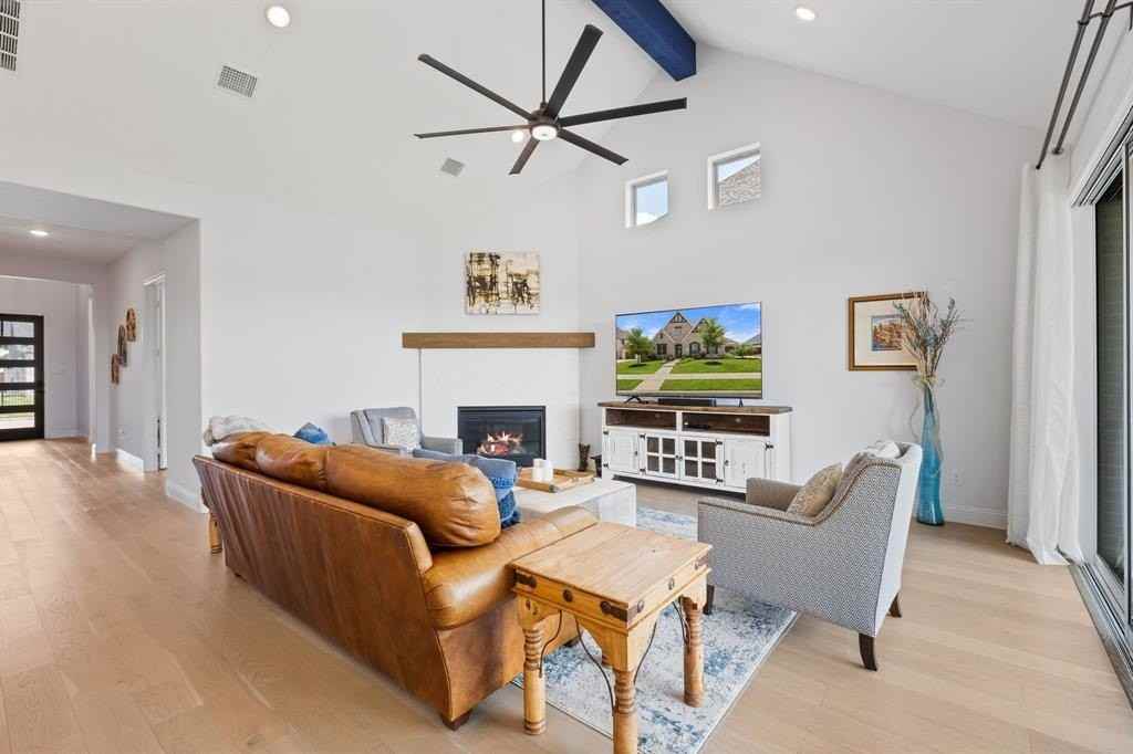 1411 Prescott Dr - Photo 6 of 36