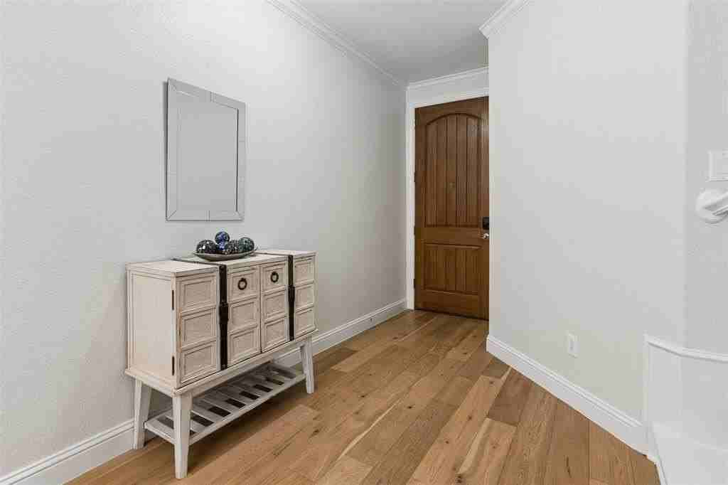 2613 Eagle Dr - Photo 4 of 35