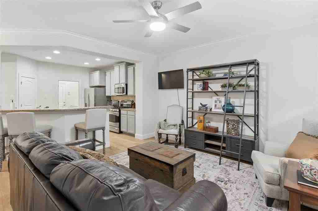 2613 Eagle Dr - Photo 6 of 35