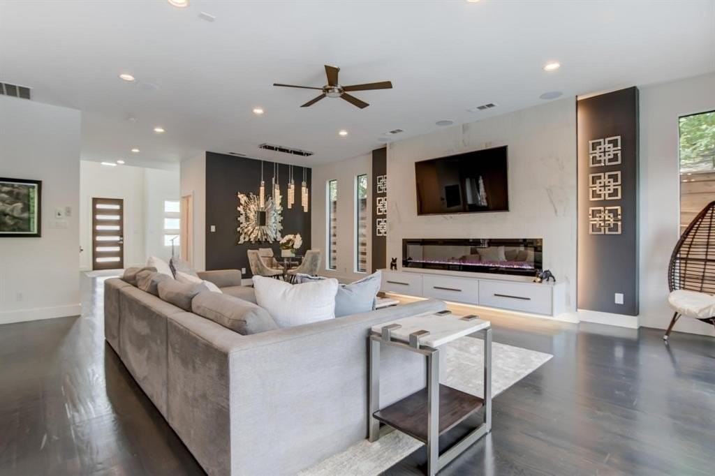 5017 Milam St - Photo 6 of 40