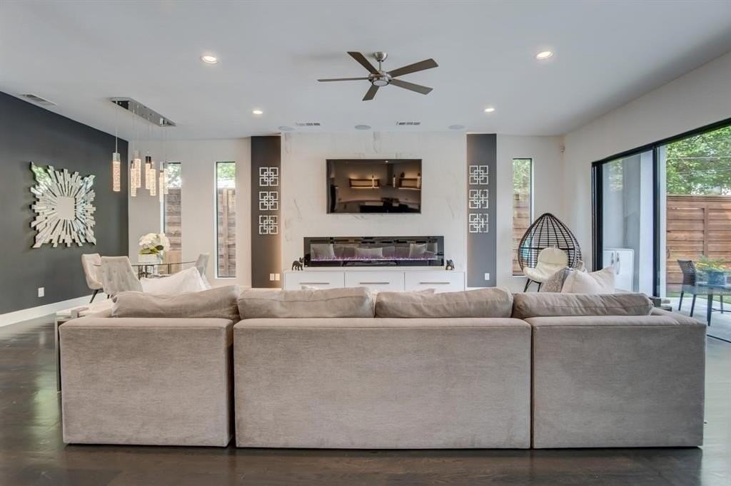 5017 Milam St - Photo 7 of 40