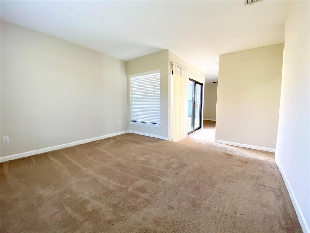 1700 Crystal Way - Photo 7 of 11