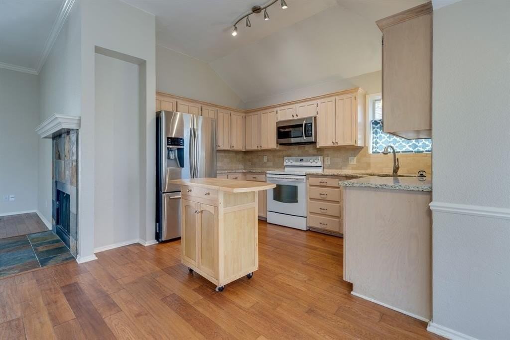 7317 Amber Dr - Photo 7 of 29