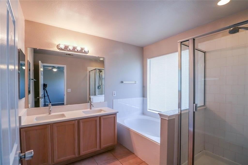 8224 Storm Chaser Dr - Photo 7 of 13