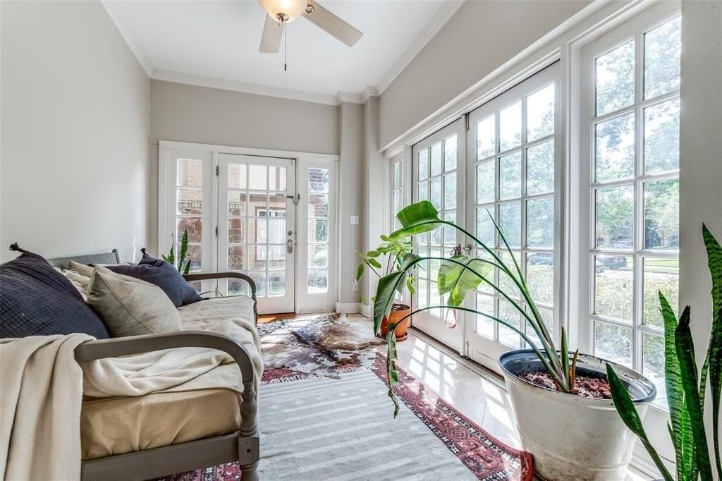 5915 Monticello Ave - Photo 3 of 23