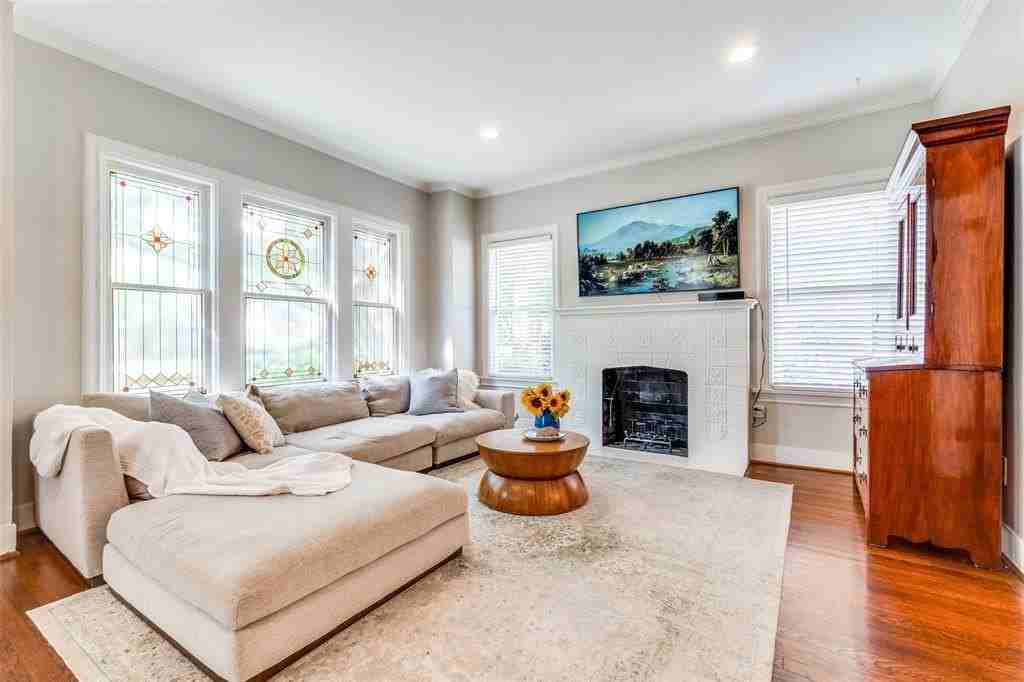 5915 Monticello Ave - Photo 6 of 23