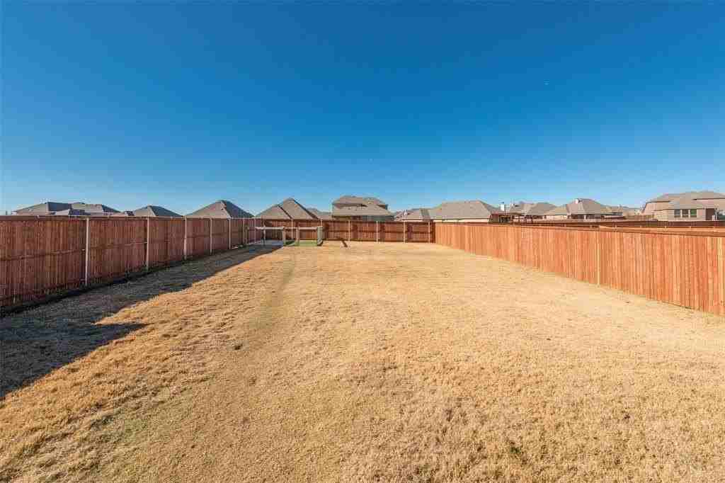 217 Bayonet Dr - Photo 3 of 33