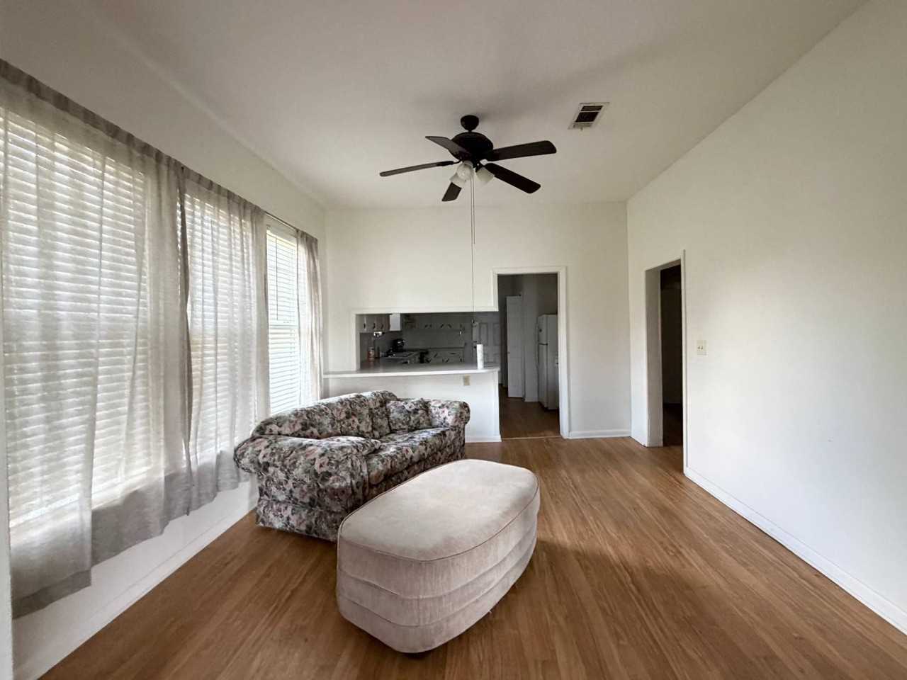 218 North St - Photo 4 of 18