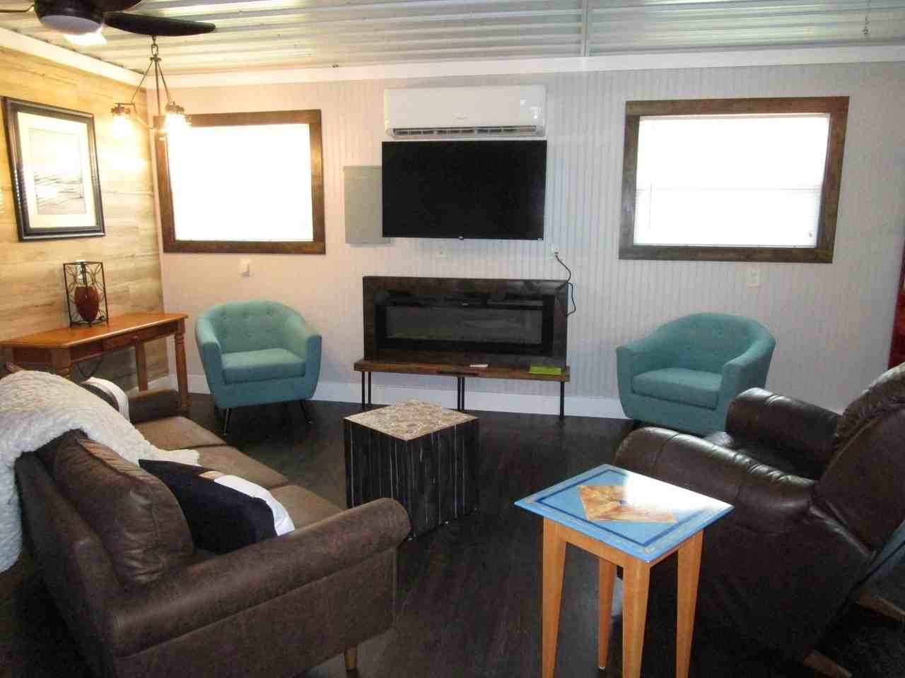 362 Sunshine Ave - Photo 3 of 27