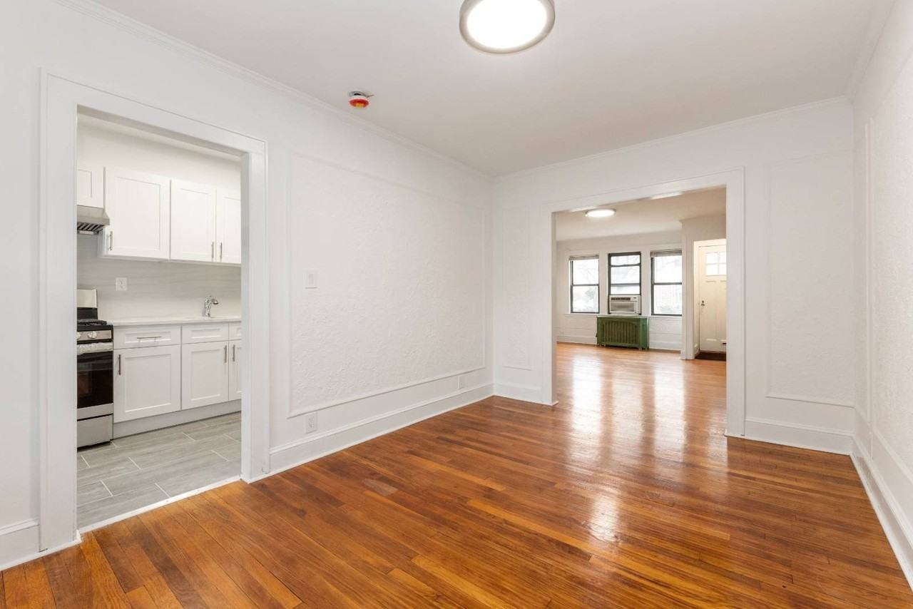 67135 Burns St - Photo 6 of 20