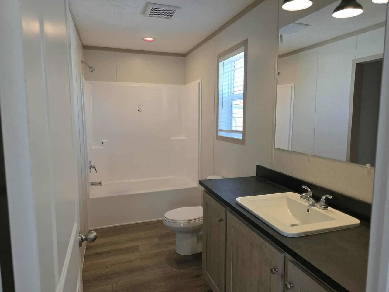 415 Nw Poplar Ave #19W - Photo 7 of 14