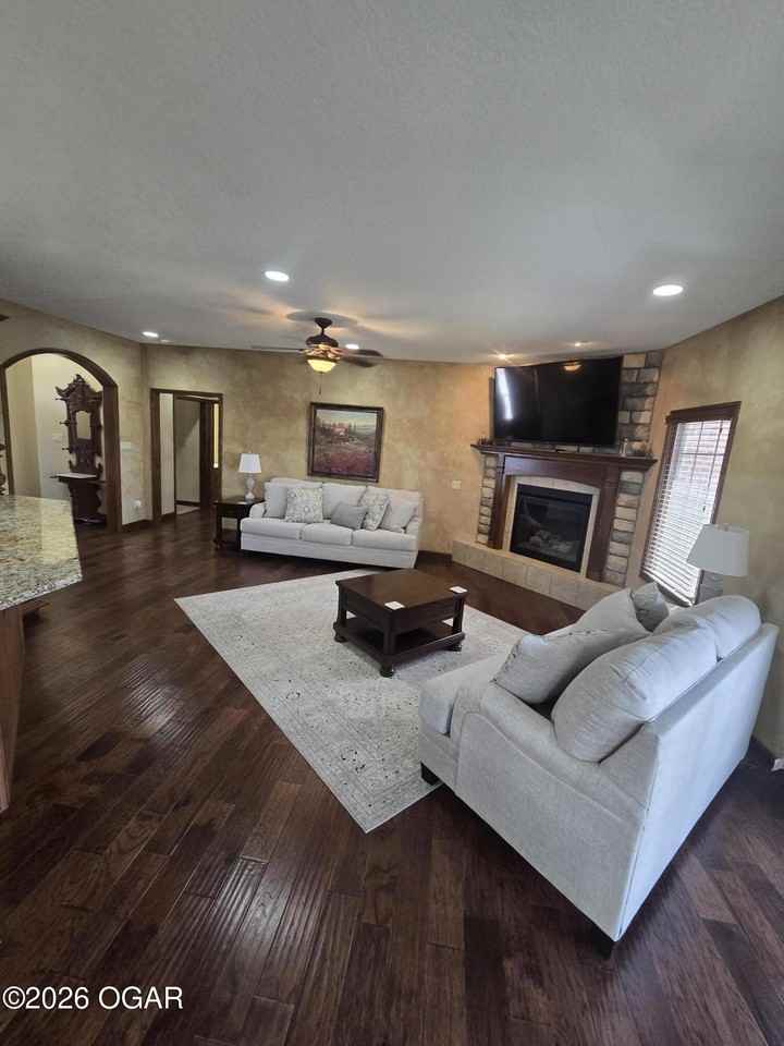 2626 S Monroe Ave - Photo 7 of 34