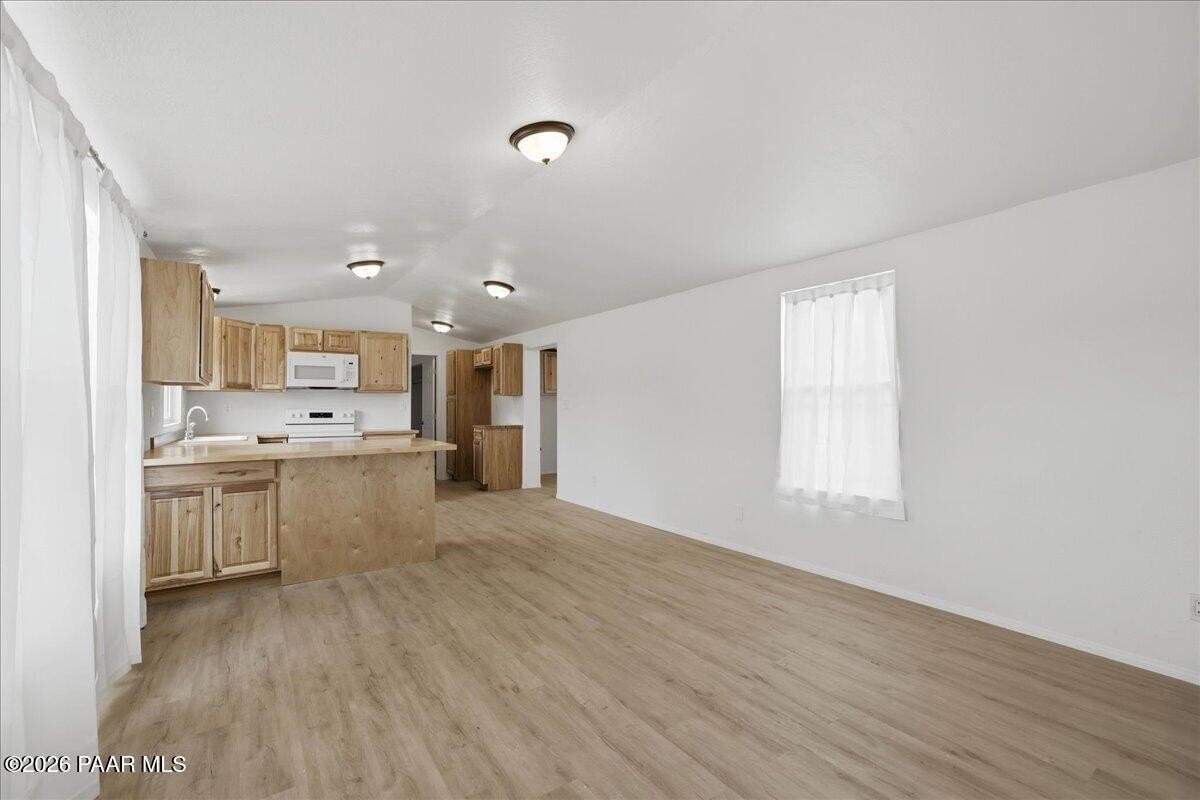 25415 N Cedar Dr - Photo 5 of 22