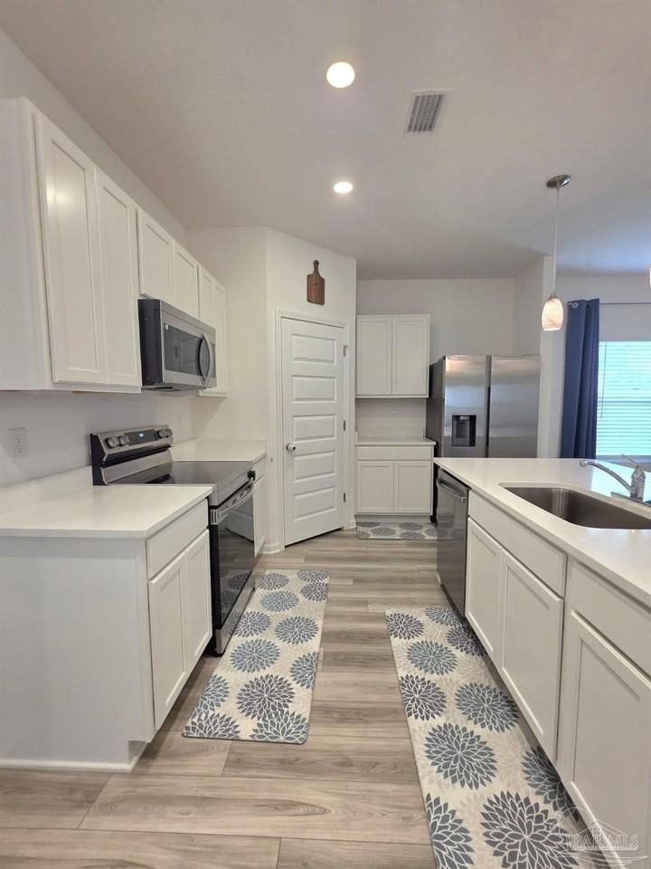 6621 Sun Tree Cir - Photo 6 of 23