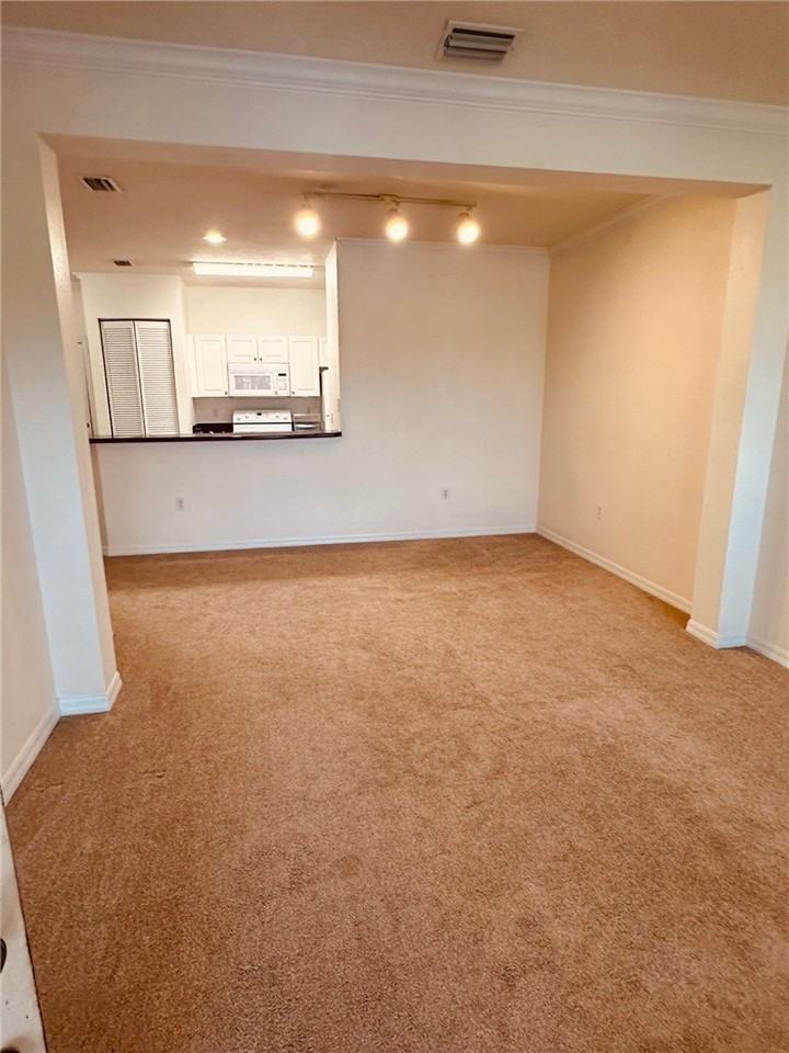 2526 57th Cir Unit 2526 - Photo 4 of 11