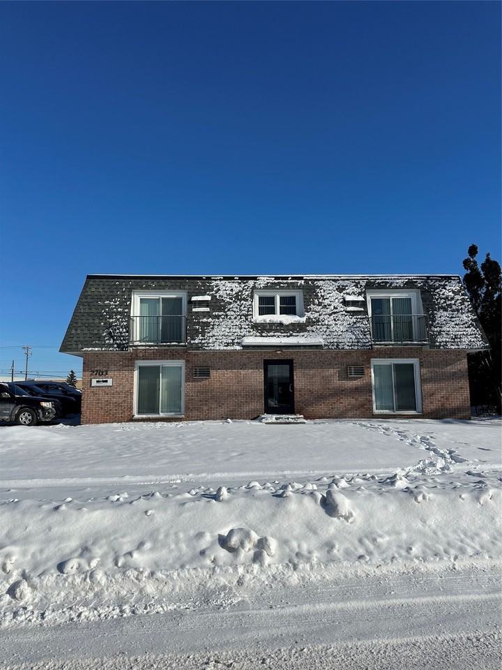 2703 Thomas Dr Apt 9 - Photo 2 of 13