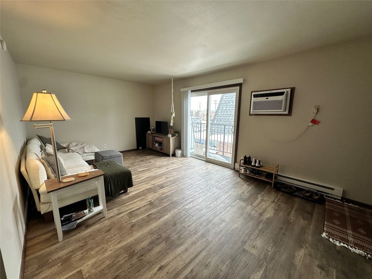 2703 Thomas Dr Apt 9 - Photo 3 of 13