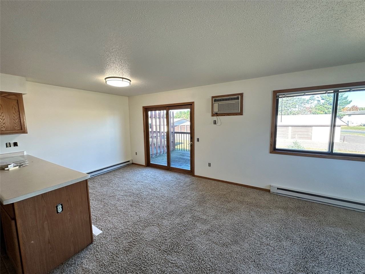 2813 Edgewood Dr Apt 4 - Photo 3 of 14