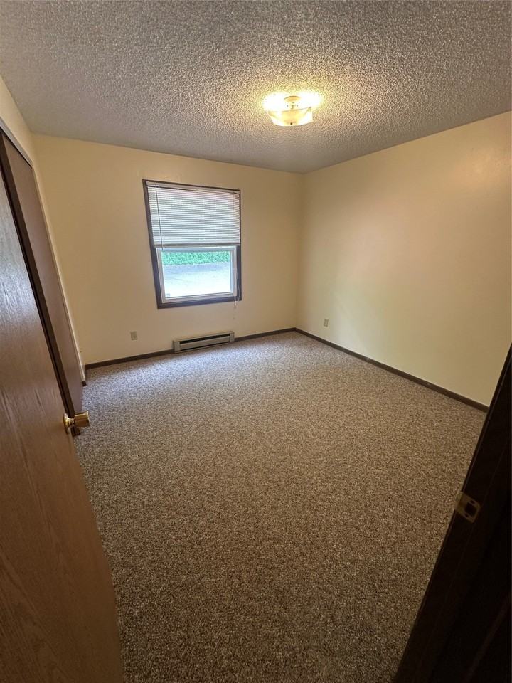 1408 15th St Se Apt 1 - Photo 5 of 18