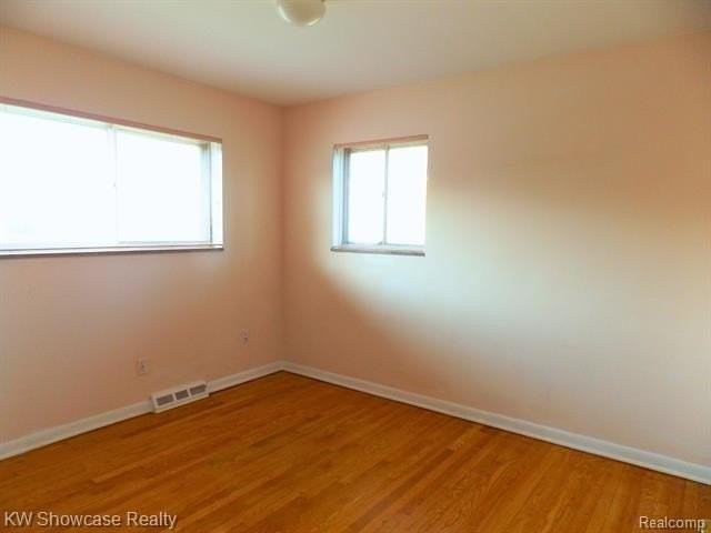 335 N Eton St #26 - Photo 6 of 33