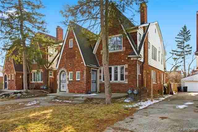 14615 / 14617 Winthrop Street - Photo 3 of 50