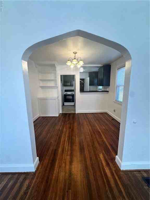 3735 Lenoir Cir - Photo 4 of 19