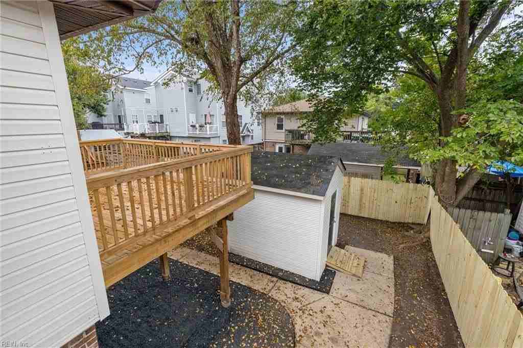 4520 Guam St - Photo 3 of 20