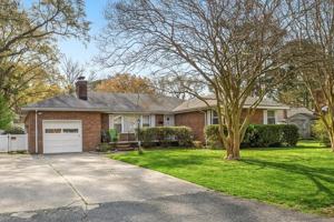 featured image of 3432 S Crestline Dr