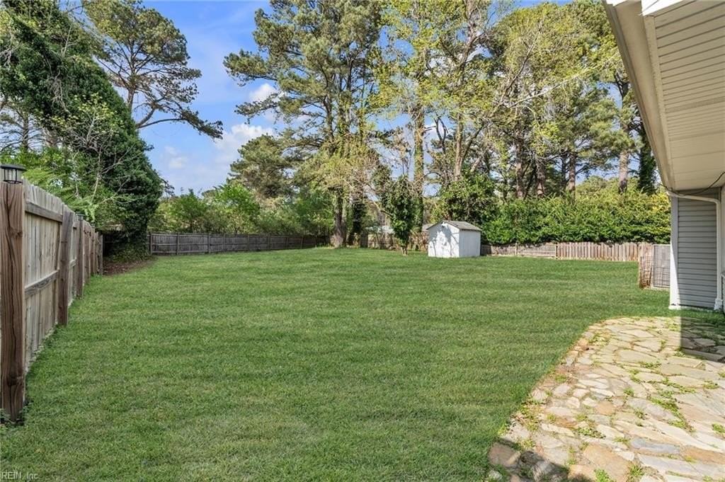 912 Hastings Ct - Photo 4 of 27