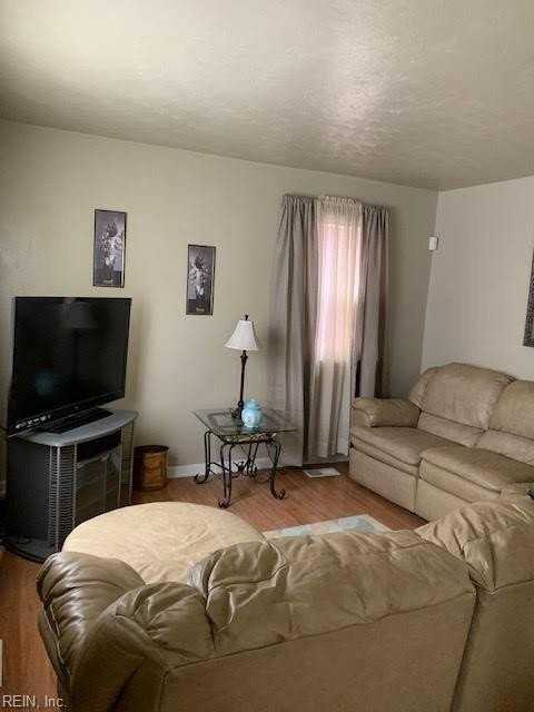 2624 Chesterfield Blvd - Photo 2 of 21