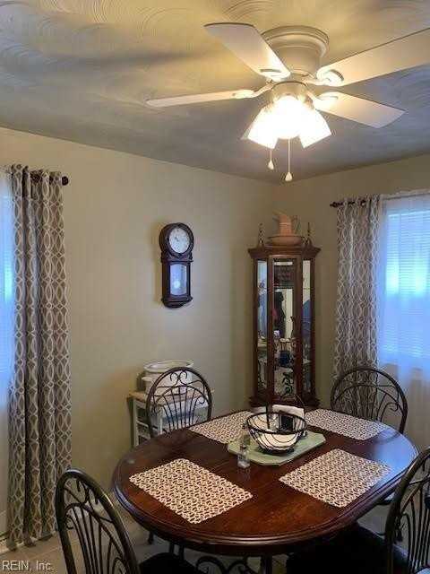 2624 Chesterfield Blvd - Photo 5 of 21