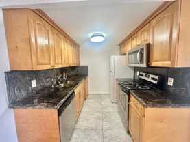 1067 Cornwall D - Photo 1 of 1