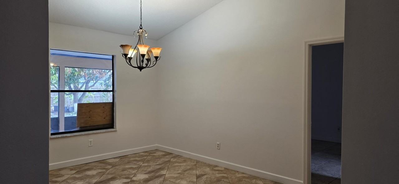 2722 Sw District Ave - Photo 5 of 5