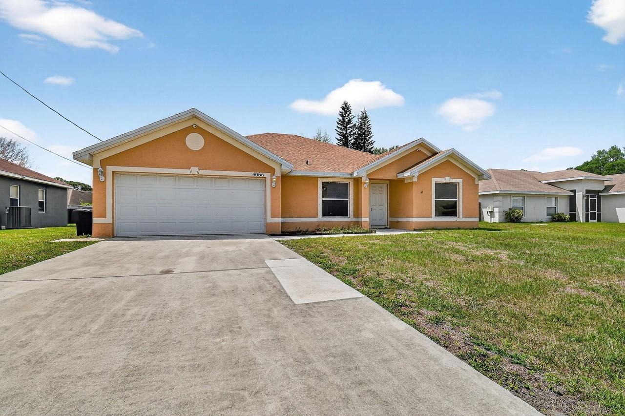 4066 Sw Canrady St - Photo 2 of 24