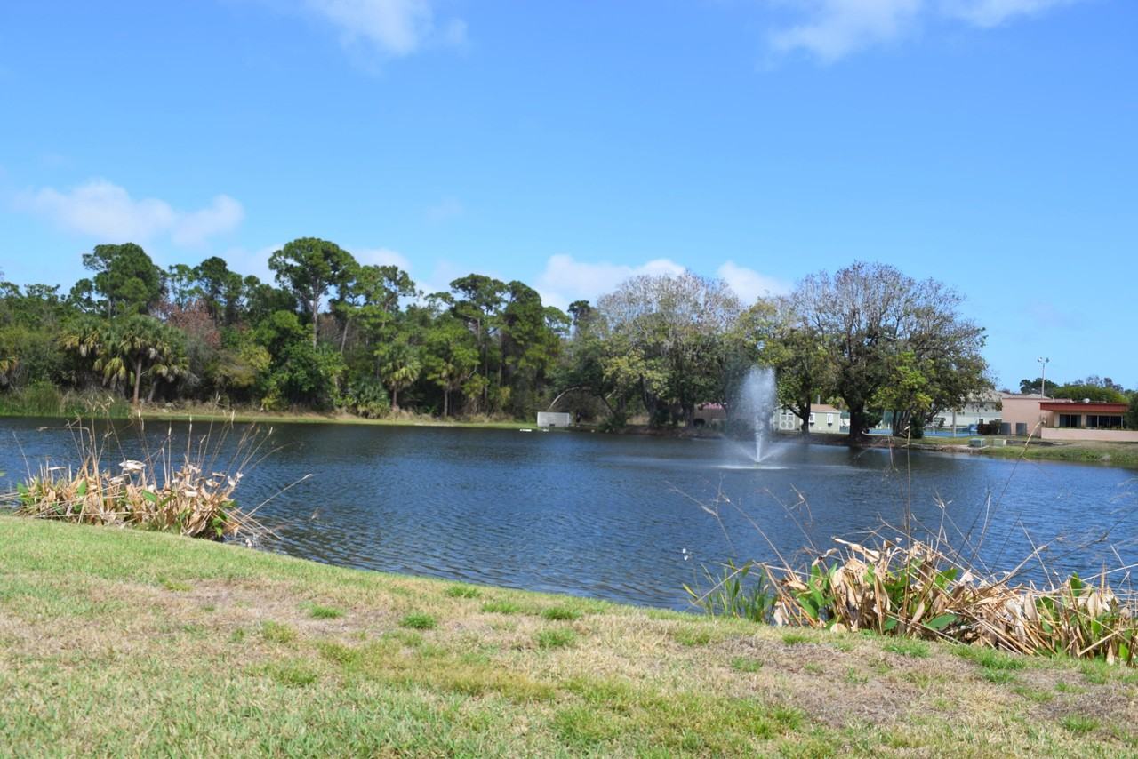 1 Lake Vista Trl Apt 201 - Photo 2 of 26