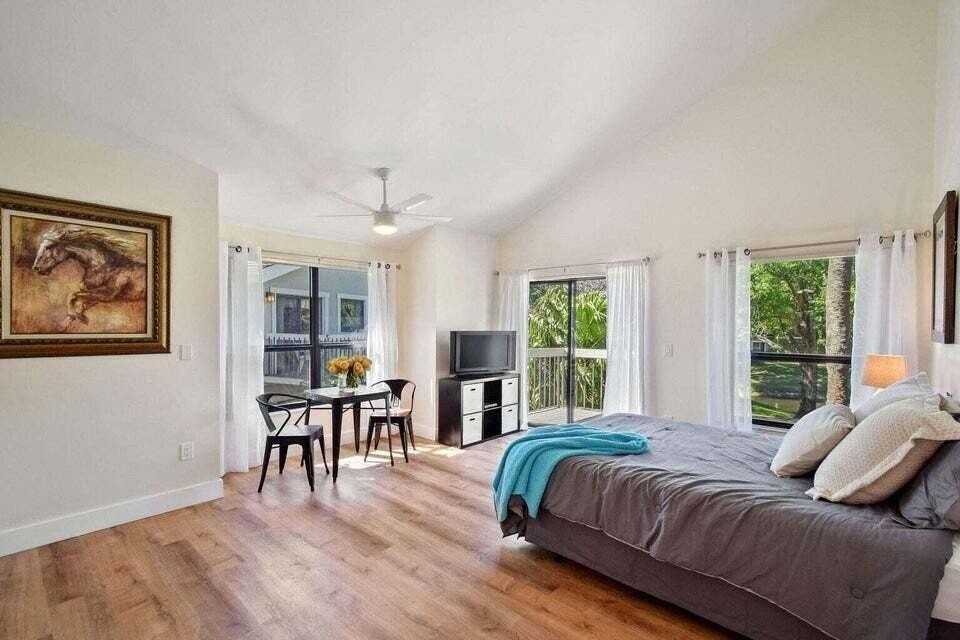 11863 Wimbledon Cir #508 - Photo 3 of 12