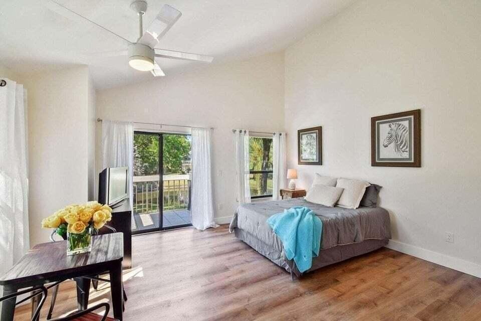 11863 Wimbledon Cir #508 - Photo 6 of 12