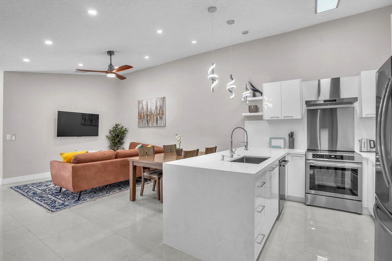 1329 Periwinkle Pl - Photo 5 of 17