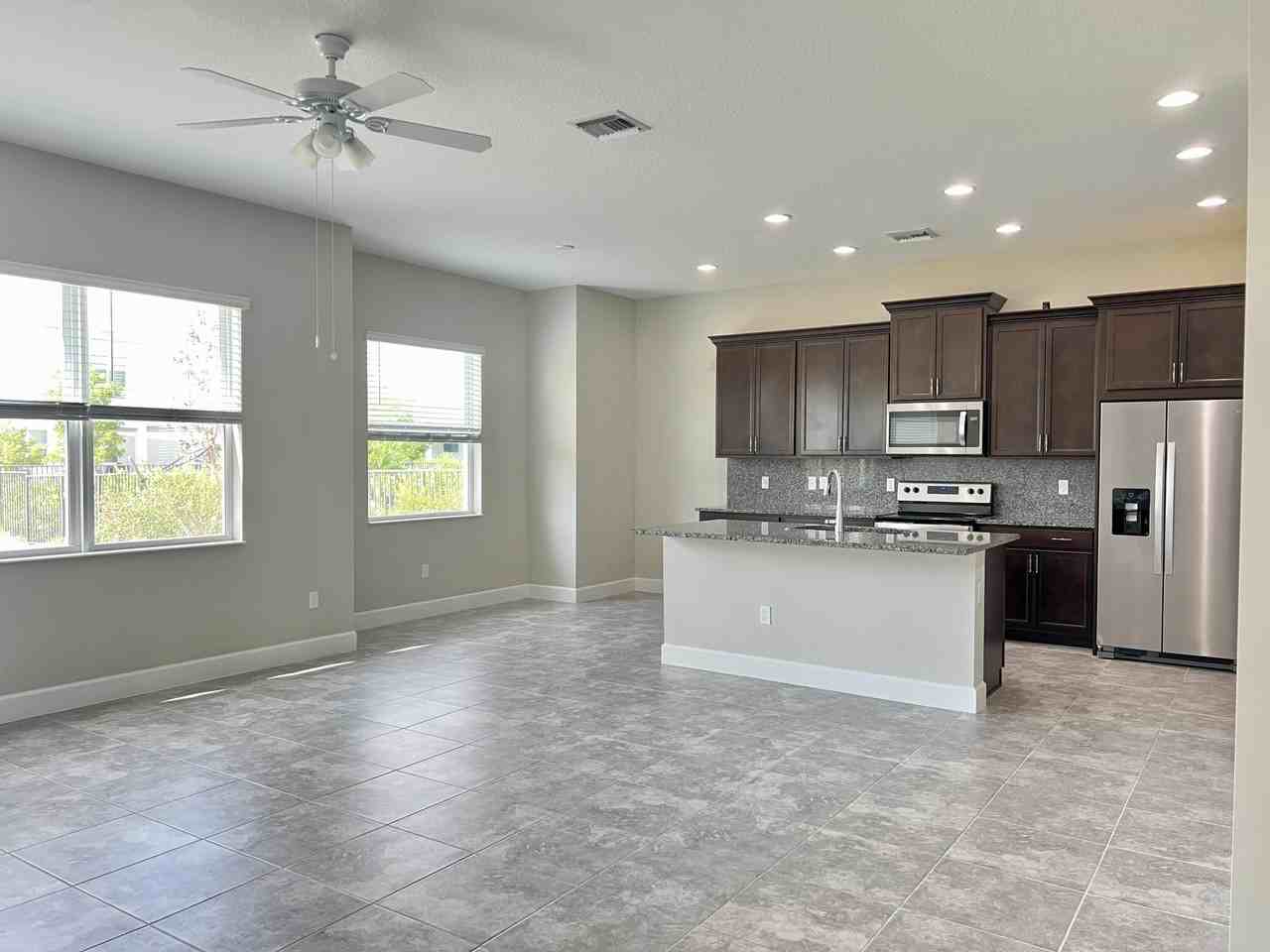 14998 Goldspar Ct - Photo 5 of 19