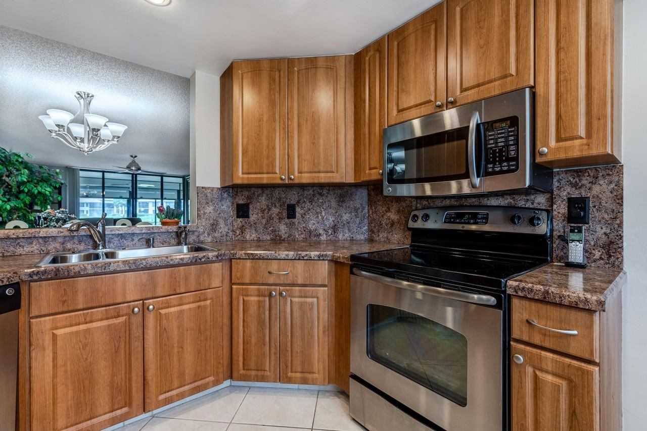 15831 Loch Maree Ln #5502 - Photo 6 of 50