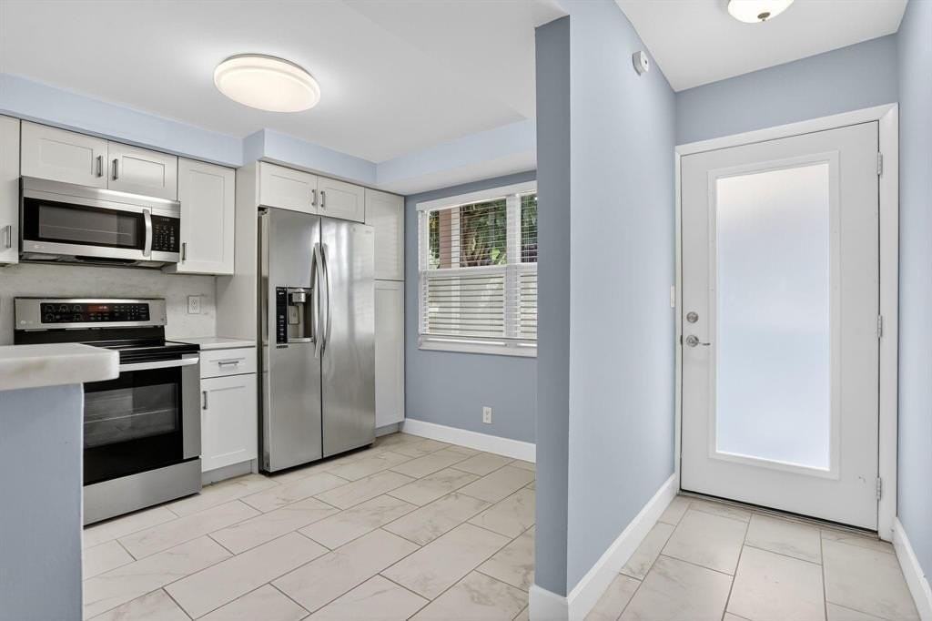 2003 Granada Dr Apt F1 - Photo 3 of 42