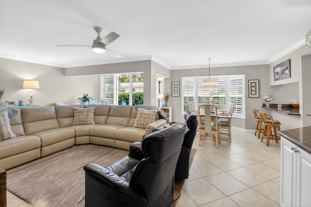 75 Venetian Dr Apt 2a - Photo 7 of 42