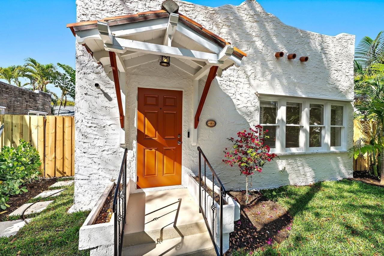 429 48th St - Photo 3 of 29