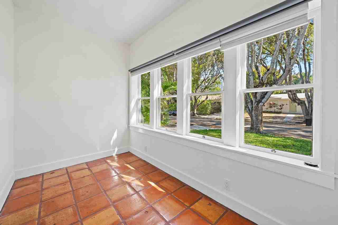 429 48th St - Photo 6 of 29