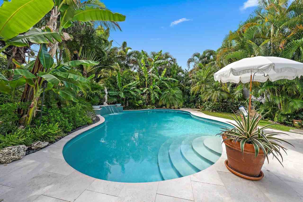 7704 Martin Ave - Photo 5 of 36