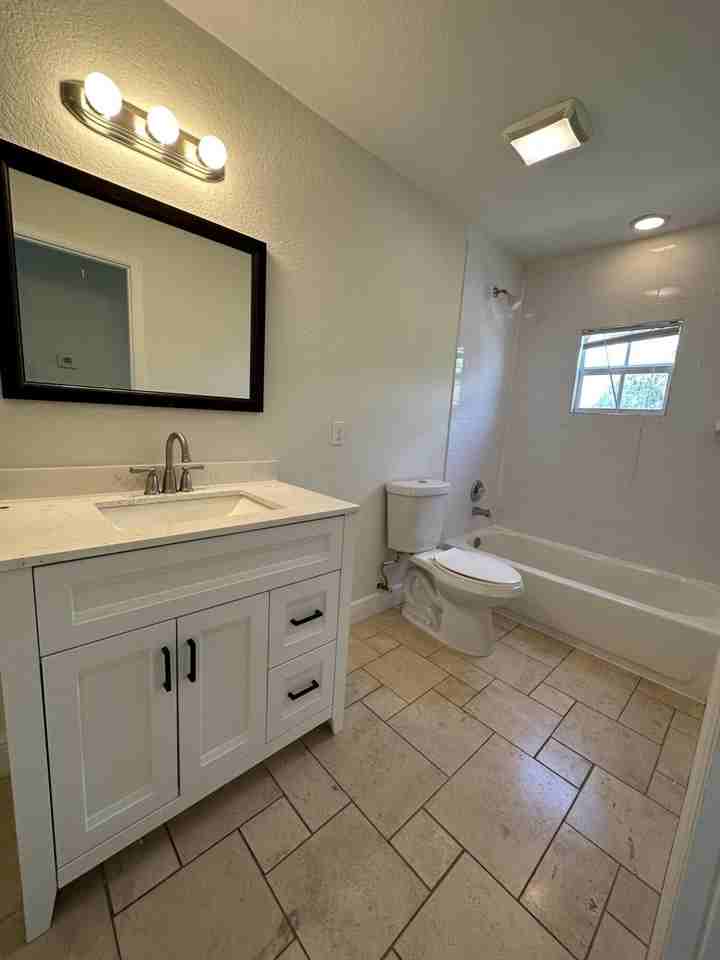 340 Walton Blvd - Photo 6 of 12